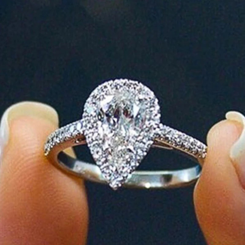 Huitan Luxury Crystal Water Drop CZ Rings Women