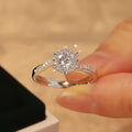 Lumilux Snowflake Moissanite Ring | 1ct PT950 Platinum | Women's Fine Jewelry