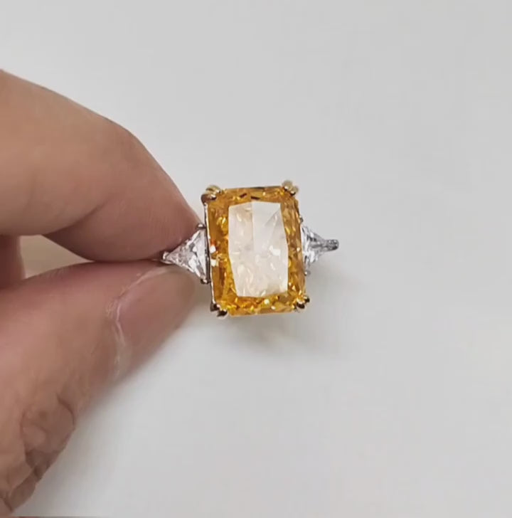 Luxury 10x14MM Rectangular Yellow High Carbon Diamond Ring Women 10ct Ice Cut Ring Wedding Jewelry 100% S925 Silver Gold-Plated